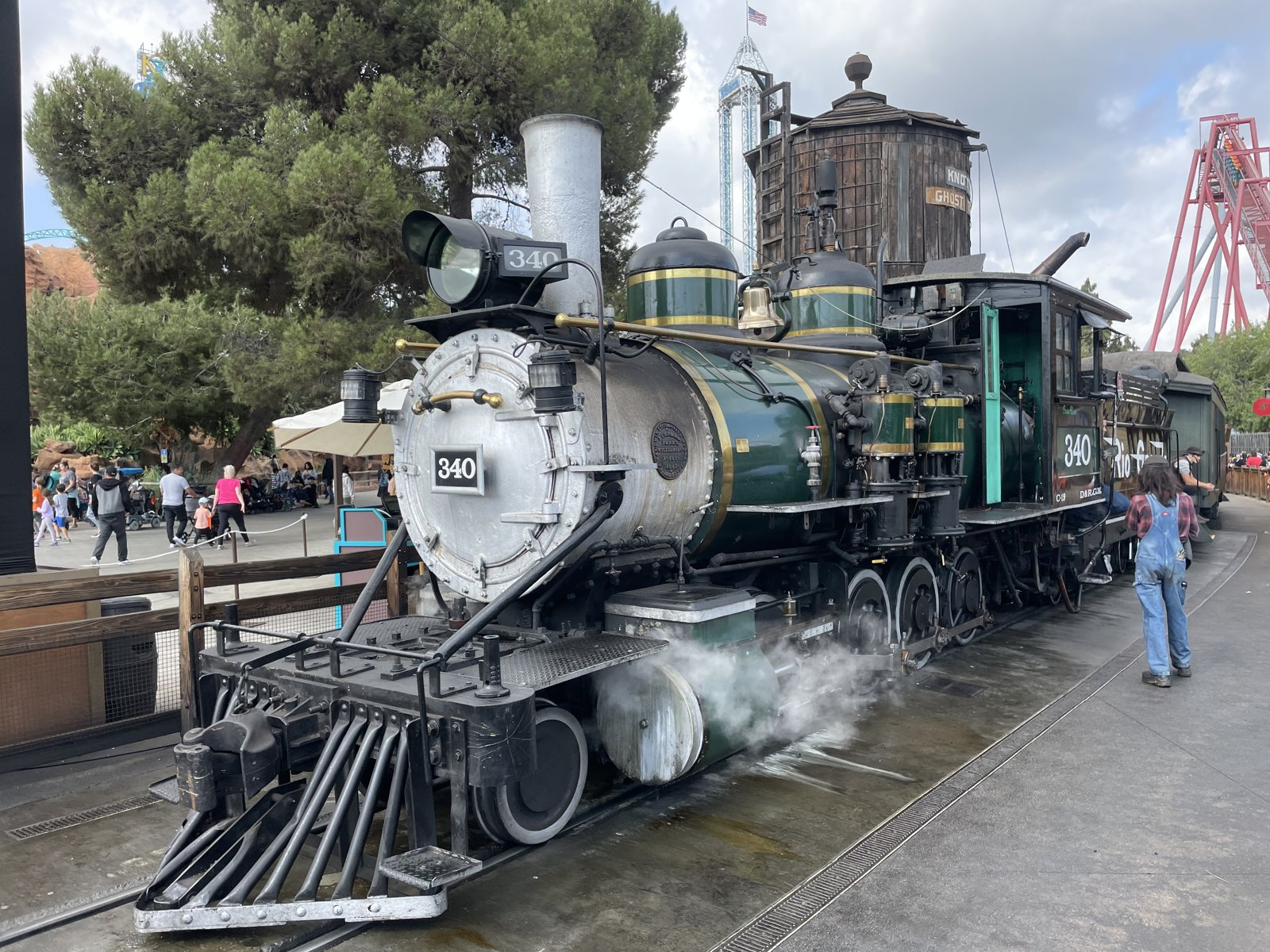 D&RGW No. 340 under steam at Knott’s Berry Farm